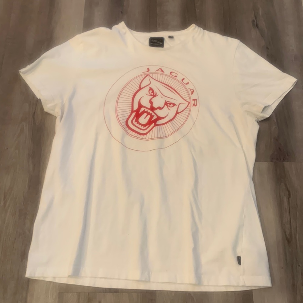 Jaguar auto car RARE white red tee shirt  XXXL see description for measurement